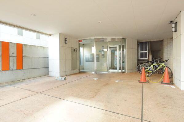 地下鉄東西線 バスセンター前駅 徒歩5分 10階建 築21年