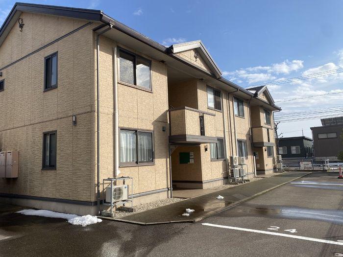 メゾン定正B棟