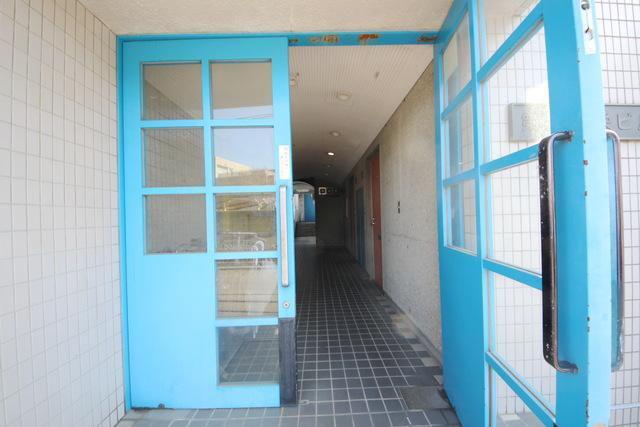 第5三栄ビル(1DK/1階)の外観写真