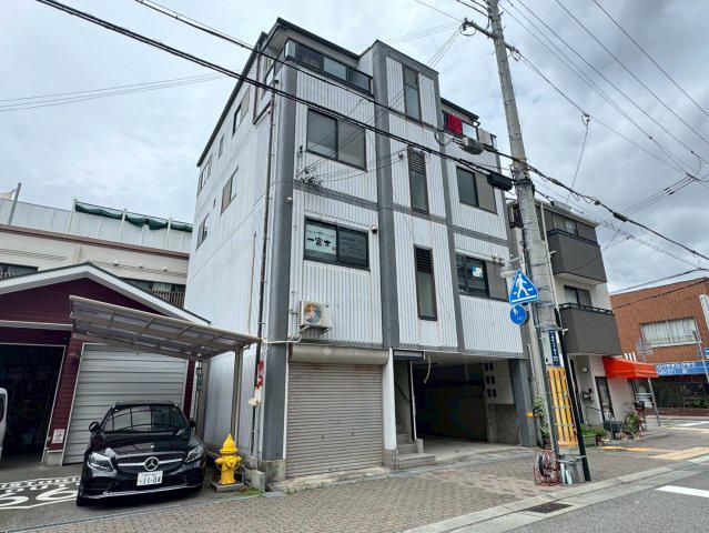 村真ビル