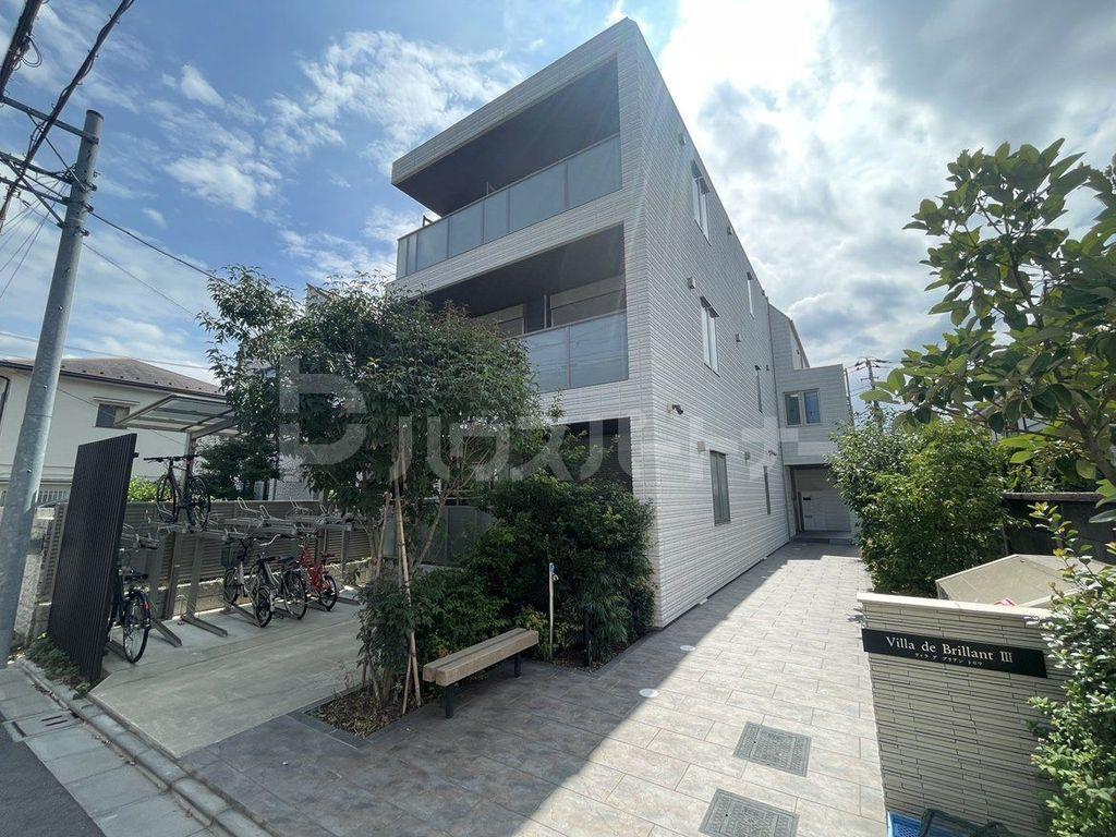 VILLA DE BRILLANT 3