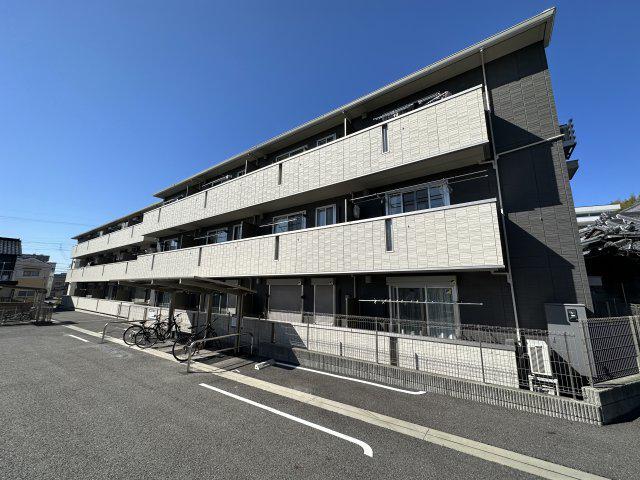 D-ROOM門前