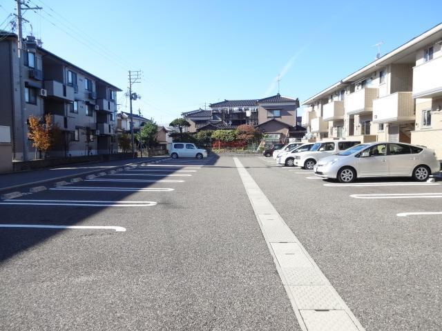 ロイヤルリーク松崎A・B