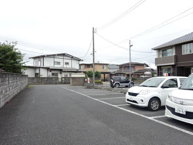 シャルム・ドミールB