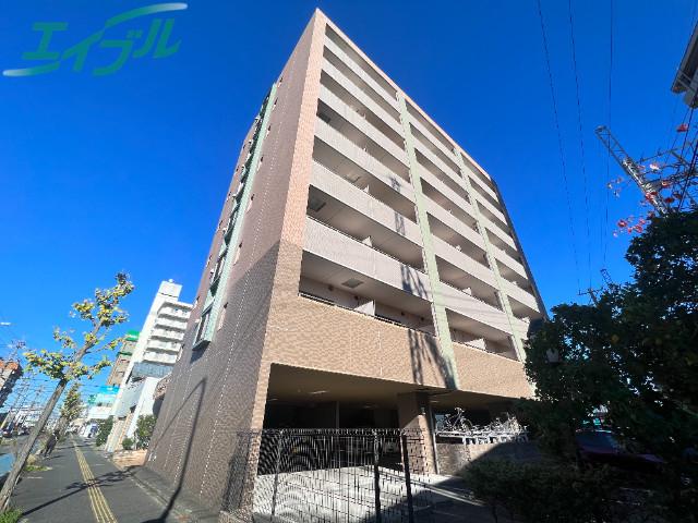LA BRISEE四日市