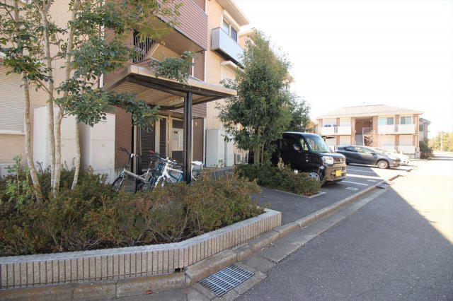 新守谷ヒルズ壱番館I