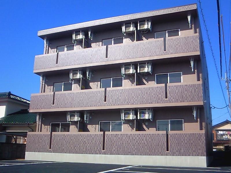 ＪＲ中央線 竜王駅 徒歩9分 3階建 築18年