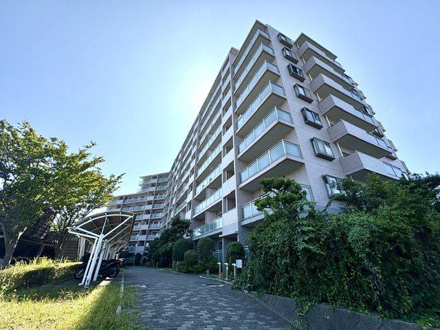 よこすか・四季の街パークヒルズトップ 8番館