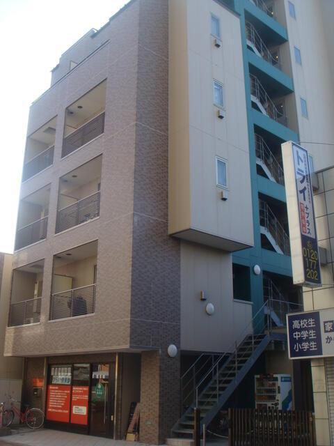 フレア平井