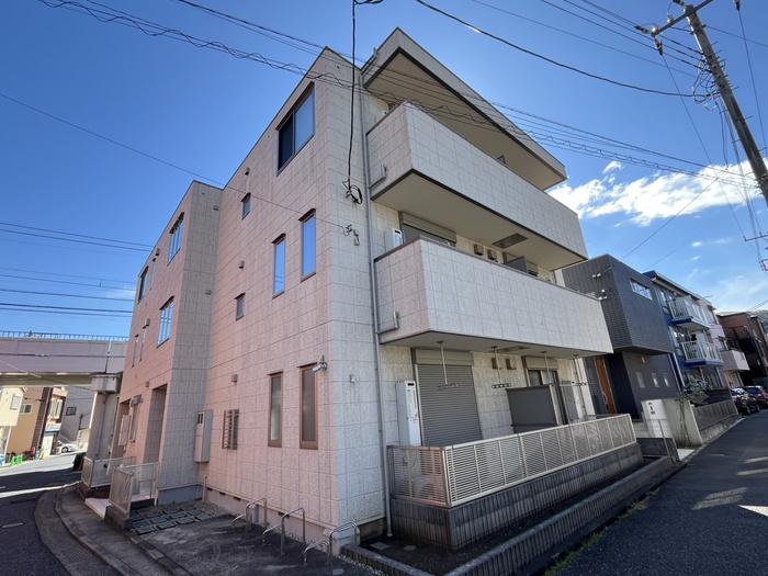 ファミール秀和