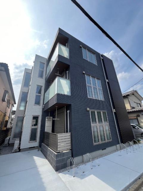 MAISON SEPTEM