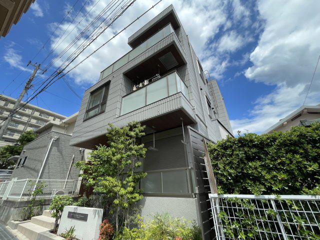 トロワレーブ御影城ノ前