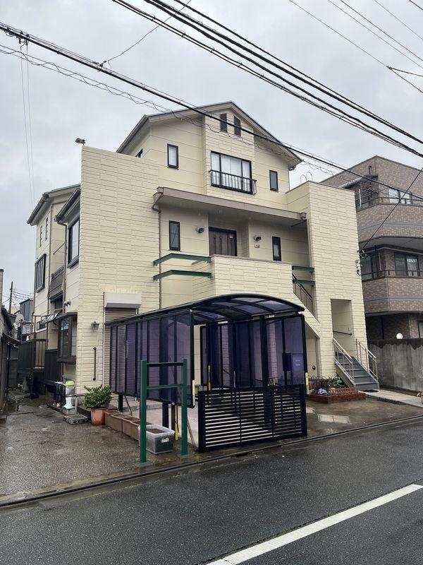 HANA HOUSE
