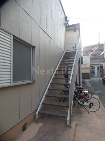 ハタハイツ