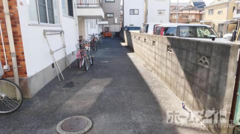 春日丘ハイツB棟