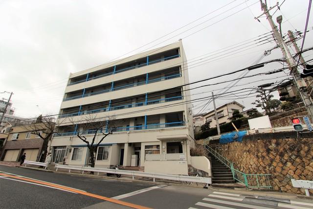 カーサ西山町