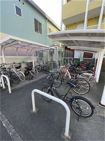 ニシシンヴィレッジ
