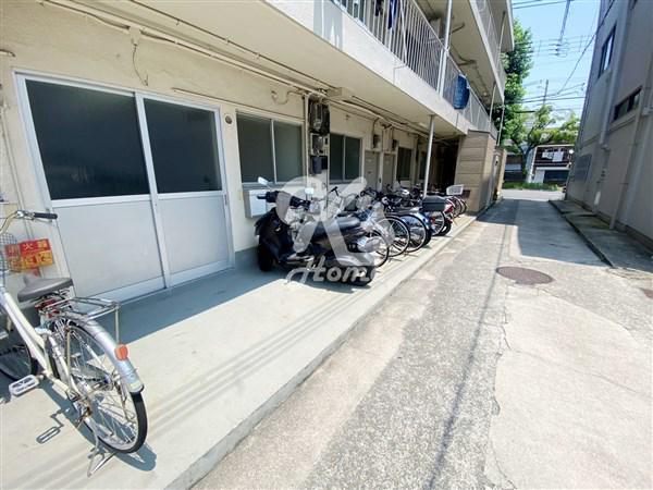 梓マンション