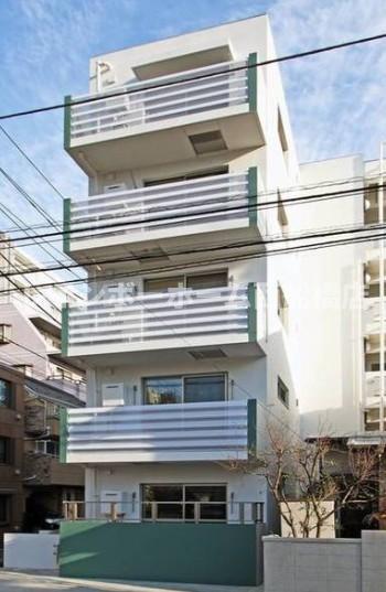 レオ四拾七番館