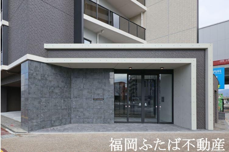 ラフィーネ箱崎駅前