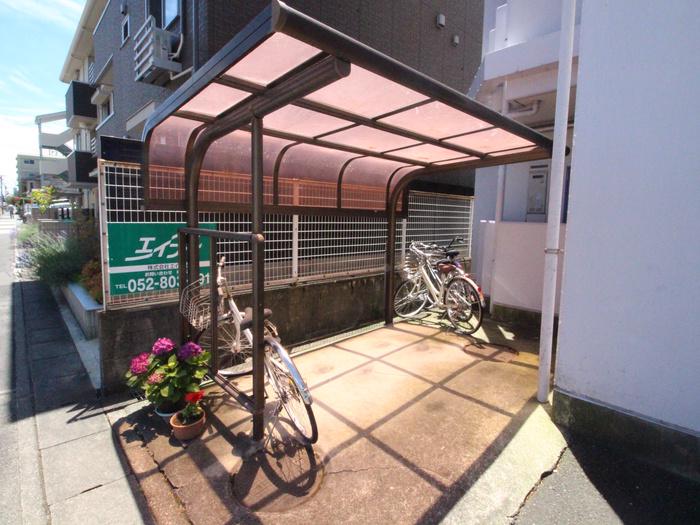 ライフ平針