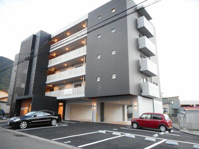 フォワイエ徳光