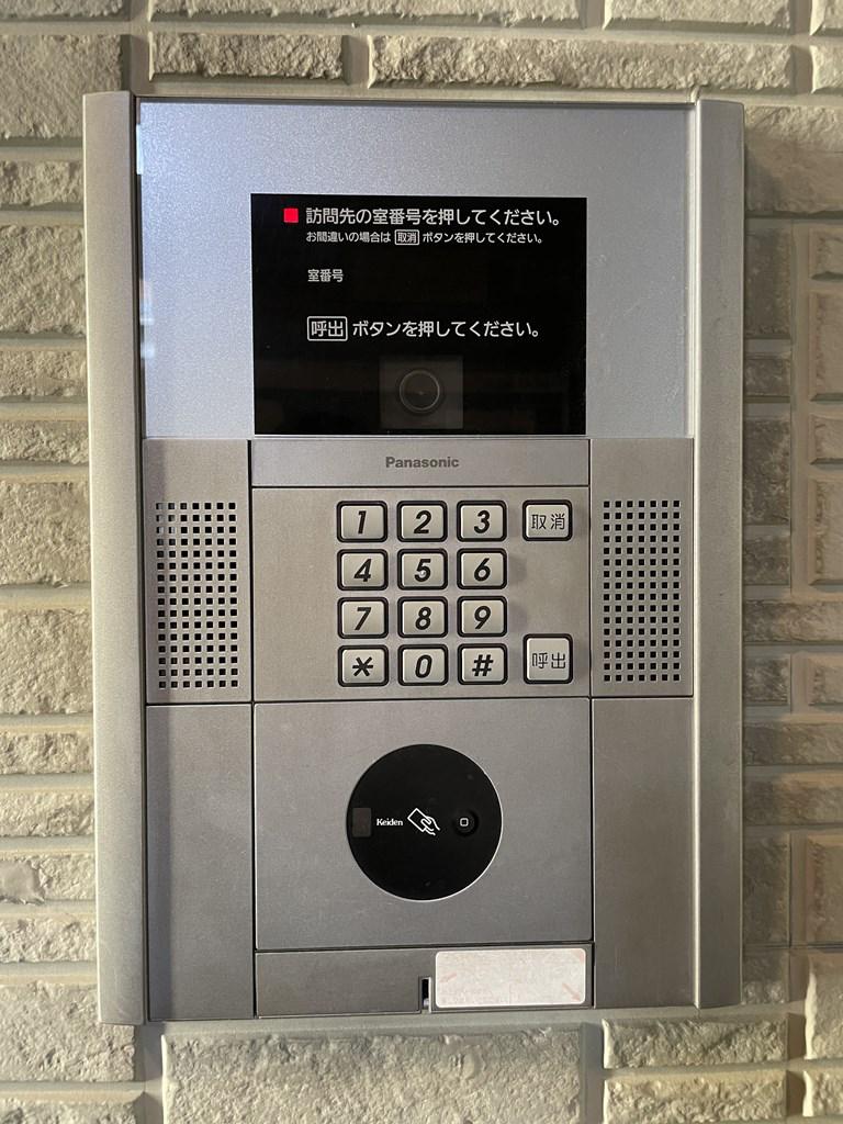 クレセントヒルズ B棟
