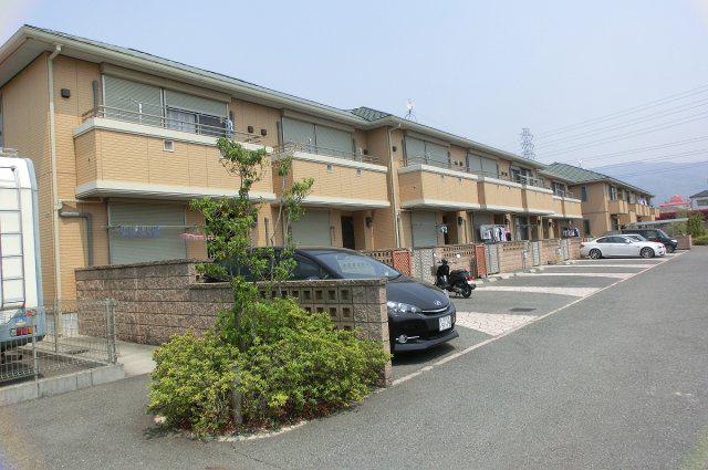 シャーメゾン東花園B棟