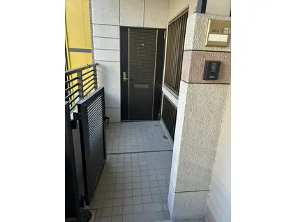 上社アイリス弐番館(3LDK/2階)の外観写真