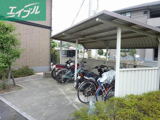 リトルバード横井A棟(2DK/1階)の外観写真