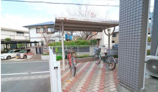 シャルマン春日