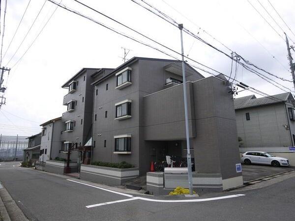 バローネ神沢