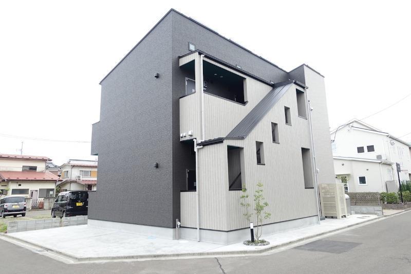 CAROLINA長町