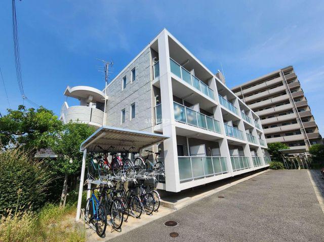コート石津川