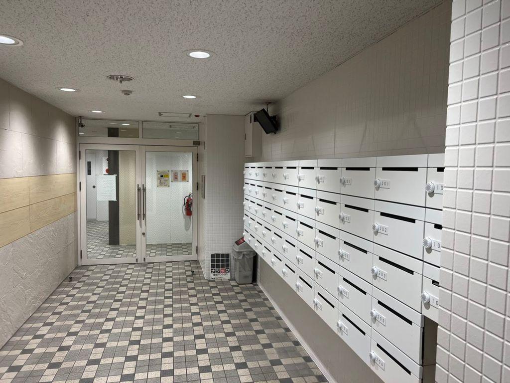 S・V丸の内