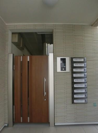 リラ下北沢