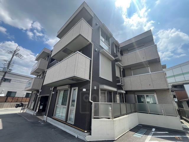 D HOUSE GRANDE