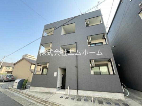 アレクサンダープラッツ金山