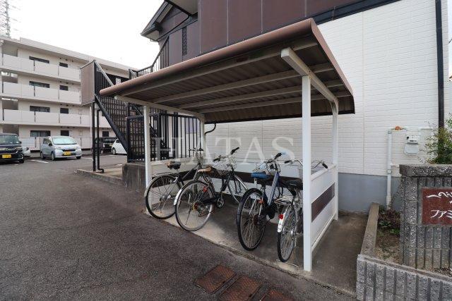ファミール末広