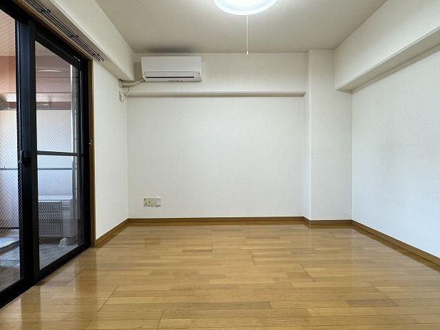 プレイズ紺屋