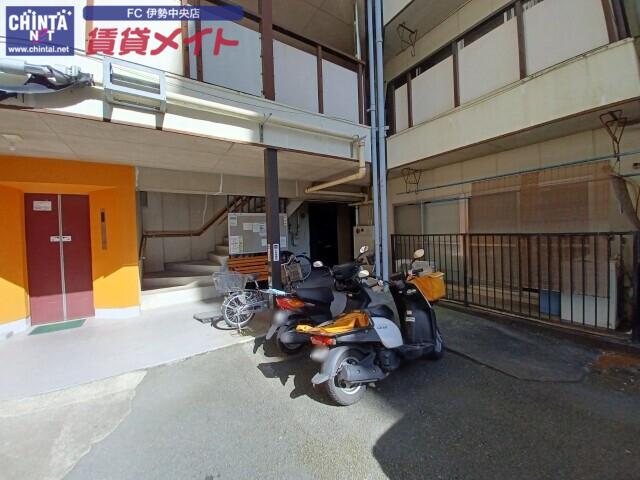 丸二マンション1