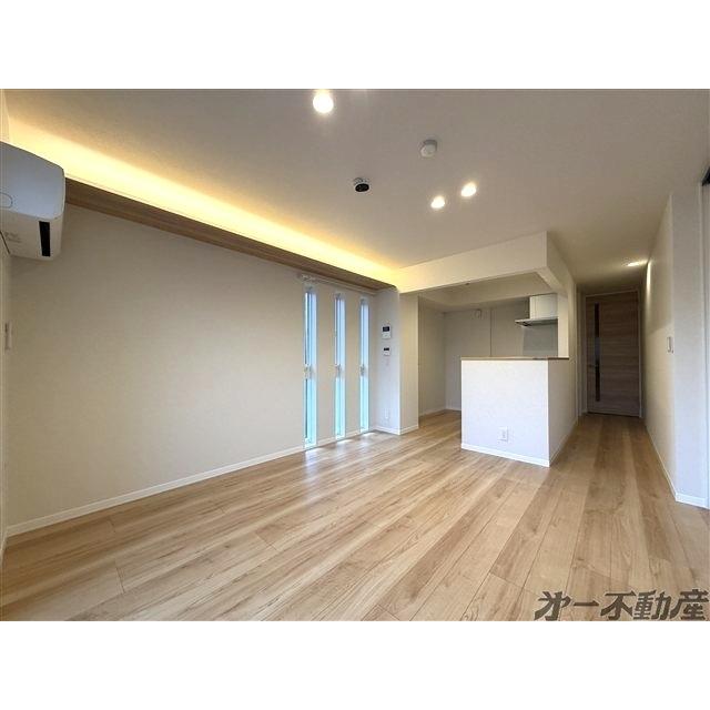 AVANCE東草深ウエスト