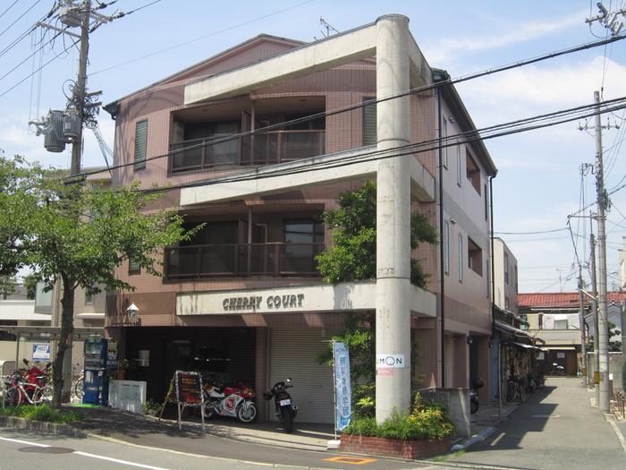 CHERRY COURT