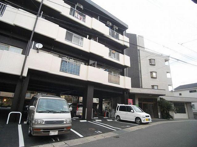 ツインズプラザA
