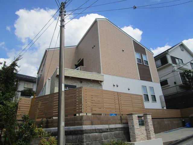 アザーレ・クオン新百合ヶ丘II