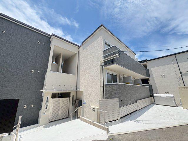 GRADITO富雄駅前 2番館