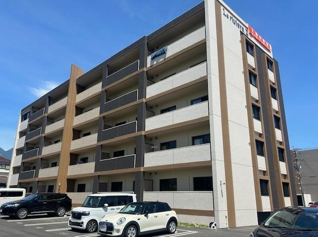LA RIVIEREII