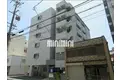 スリーティアラズ