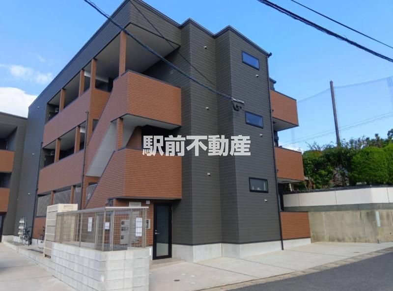 CRECIA和白東I