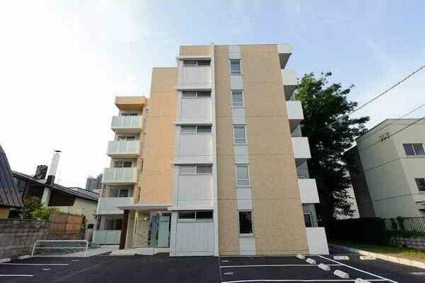 LA COLINA